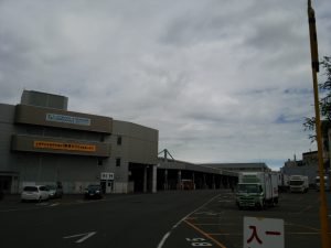 市場駐車場